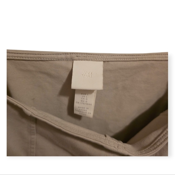 H&M Beige Bodysuit Adjustable Straps Size L - Picture 3 of 4